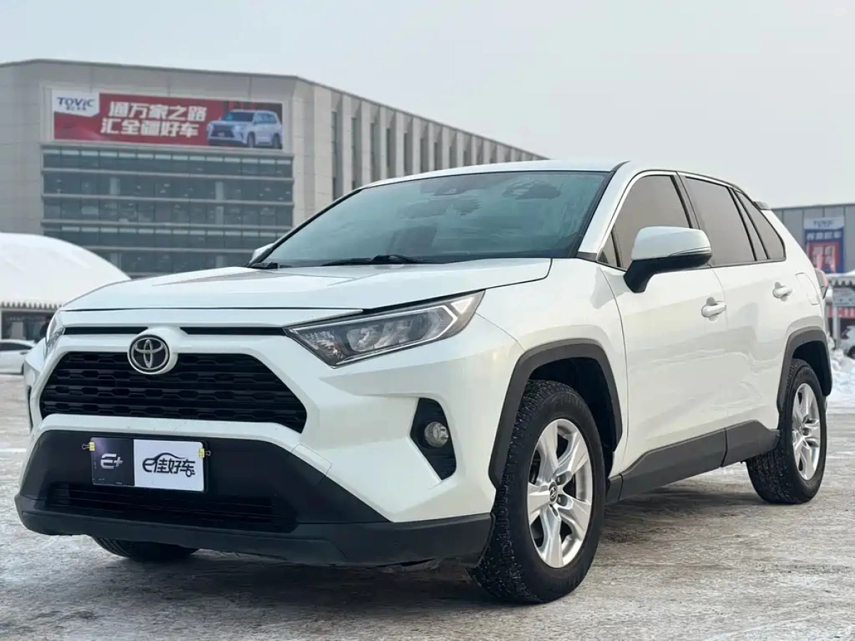 TOYOTA RAV4