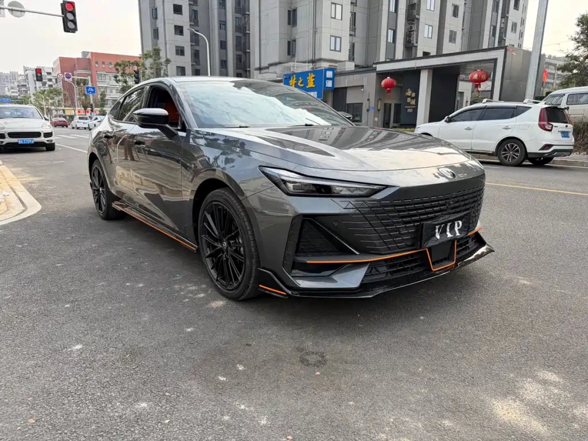 CHANGAN UNI-V