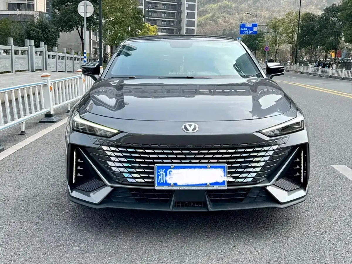 CHANGAN UNI-V