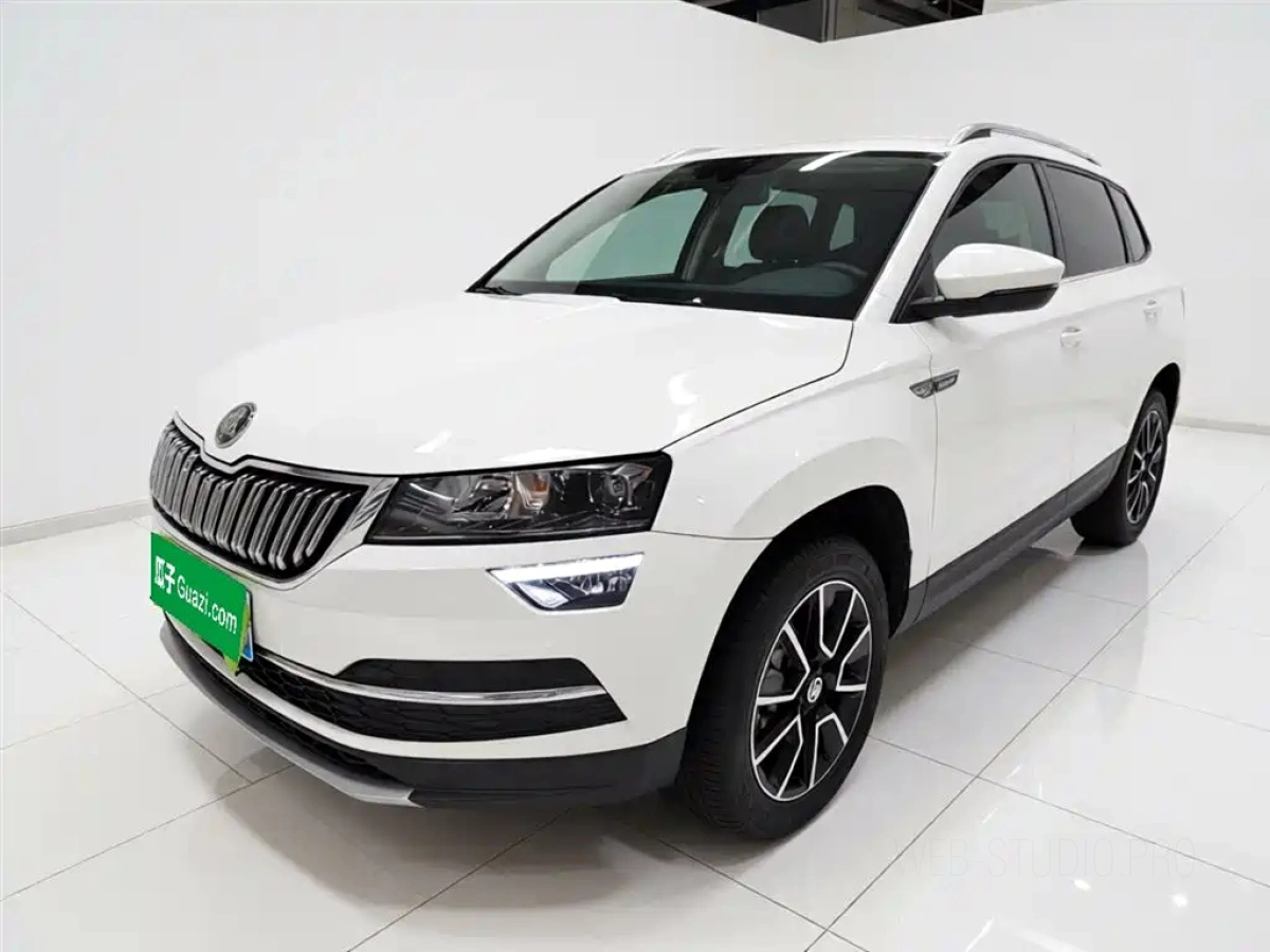 SKODA KAROQ  2020