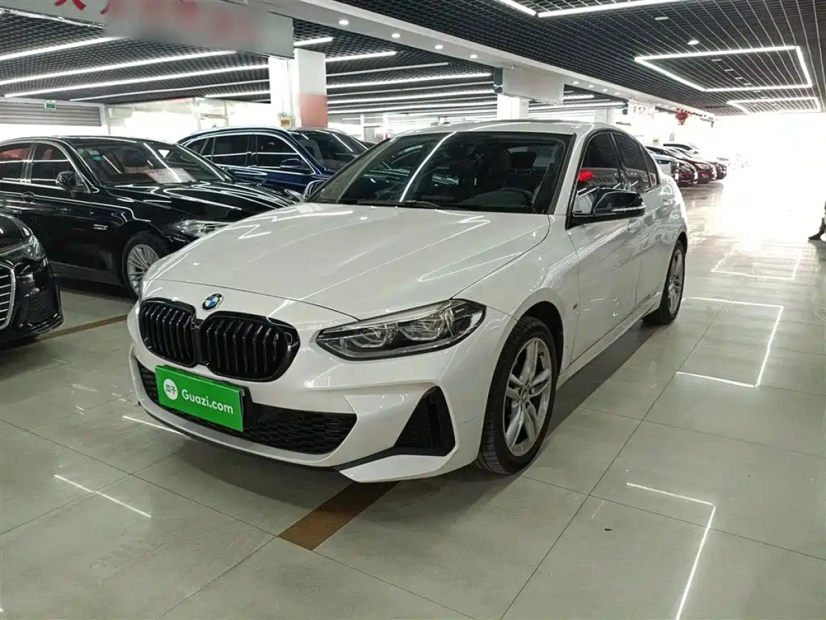 BMW 1-SERIES  2020