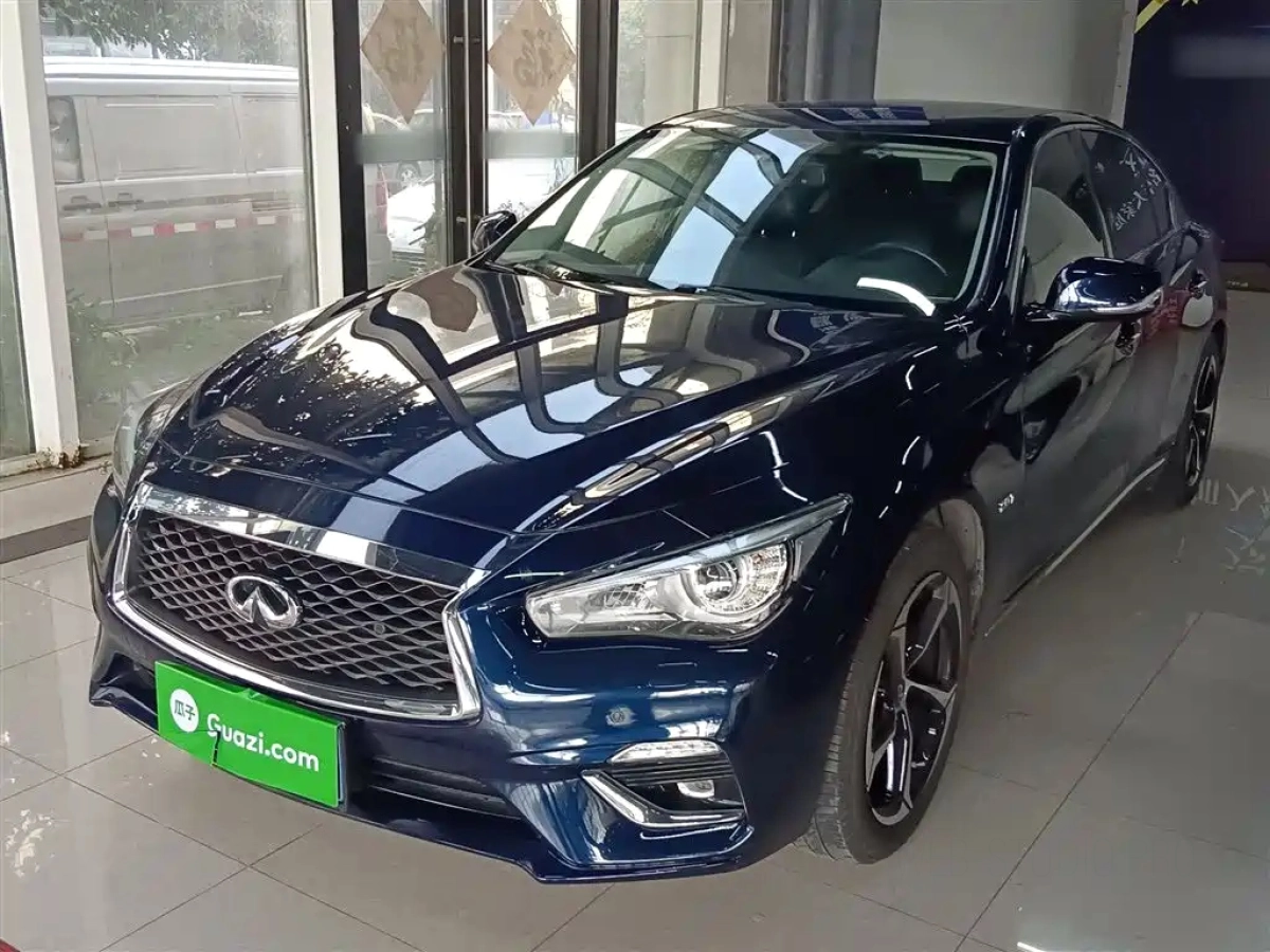INFINITI Q50L