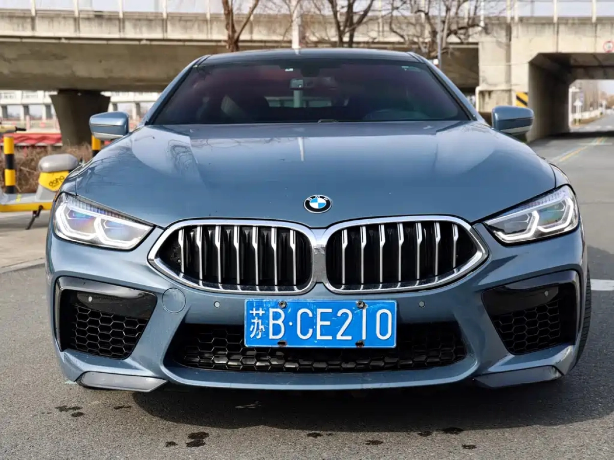 BMW 8-SERIES