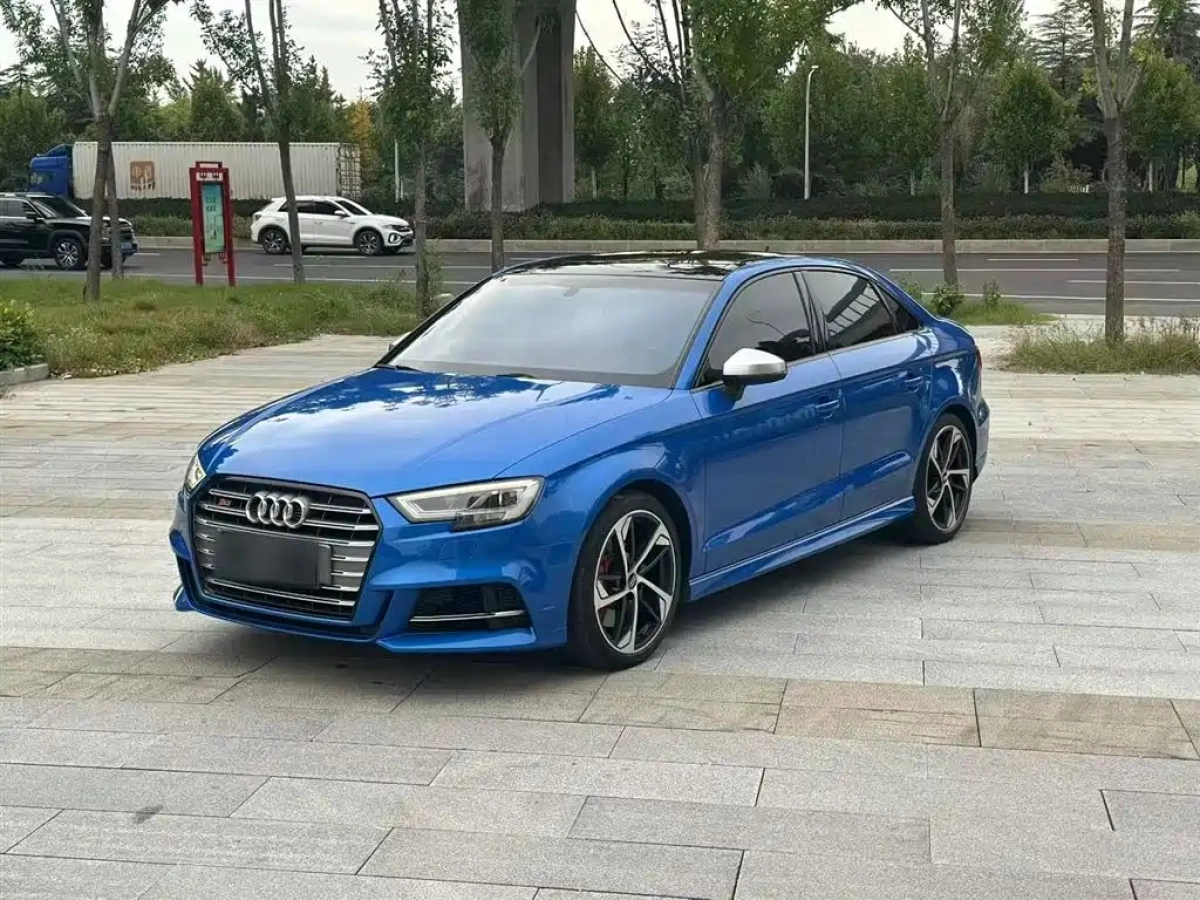 AUDI S3
