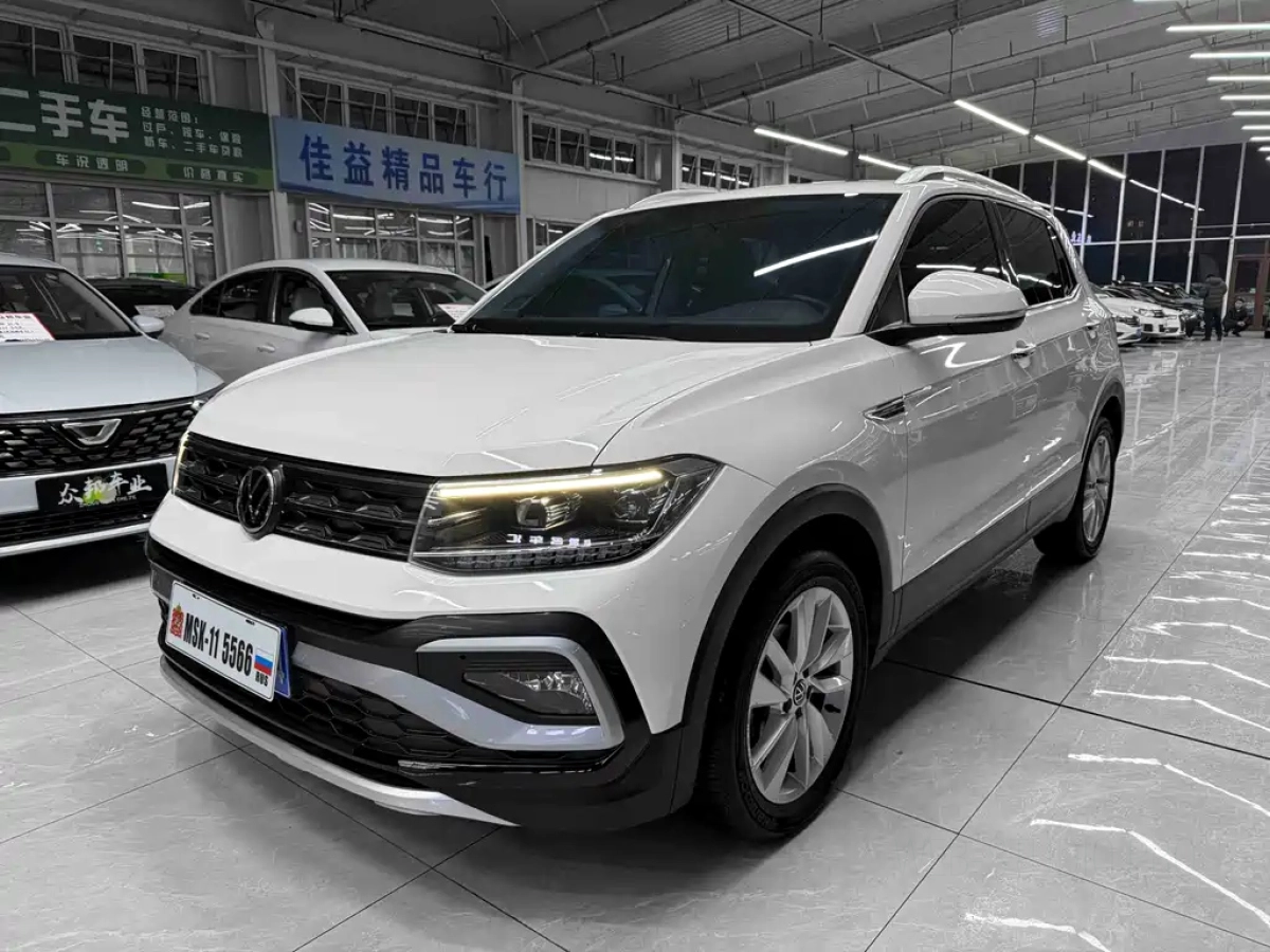 VOLKSWAGEN T-CROSS