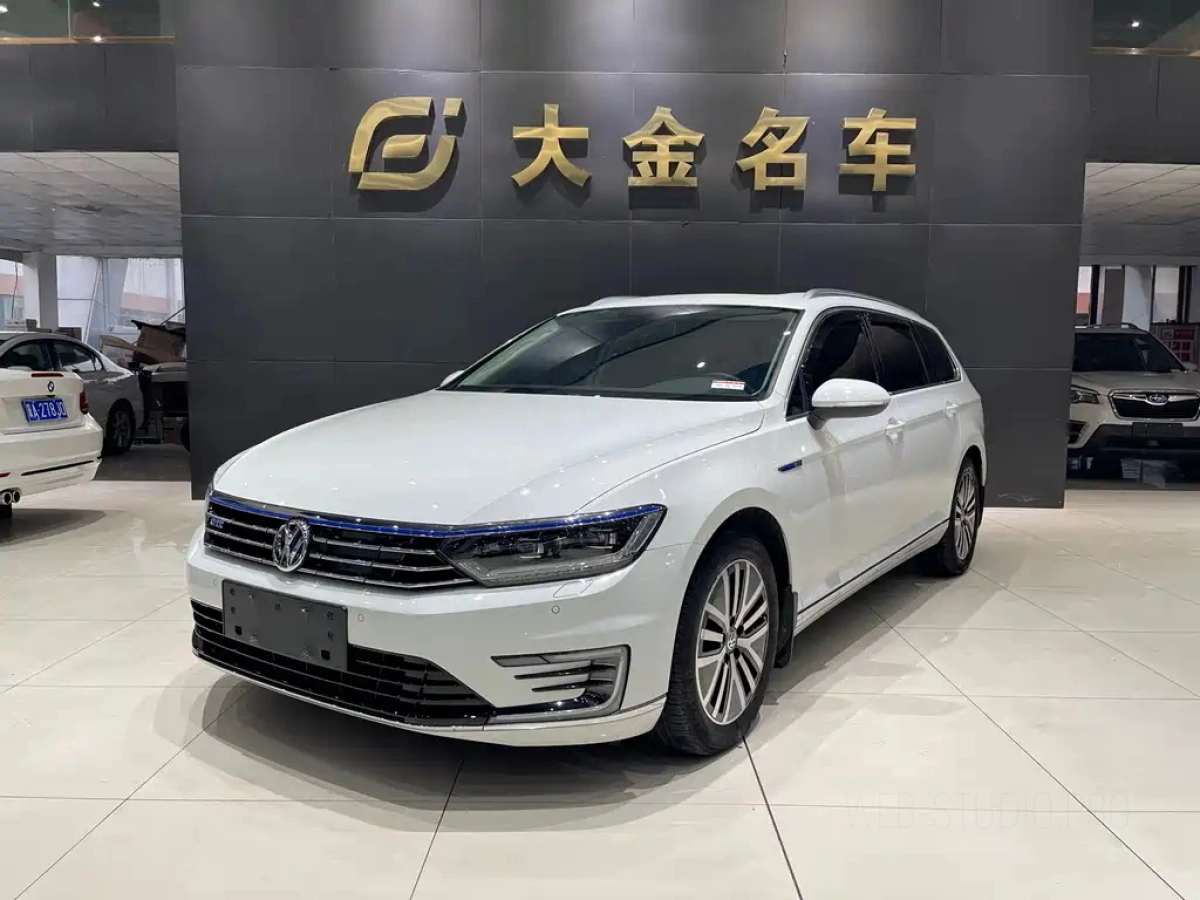 VOLKSWAGEN PASSAT VARIANT GTE  2020