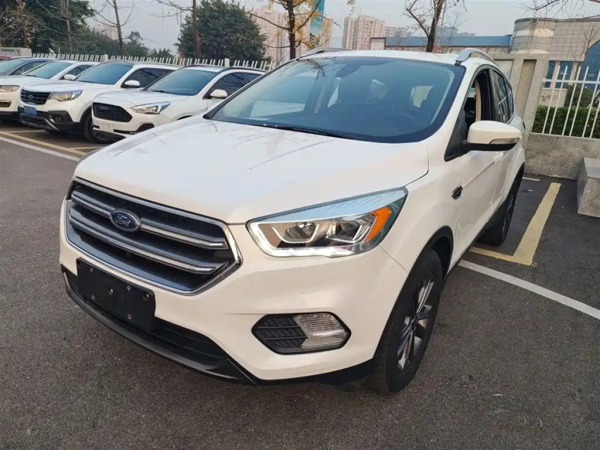 FORD KUGA  2020