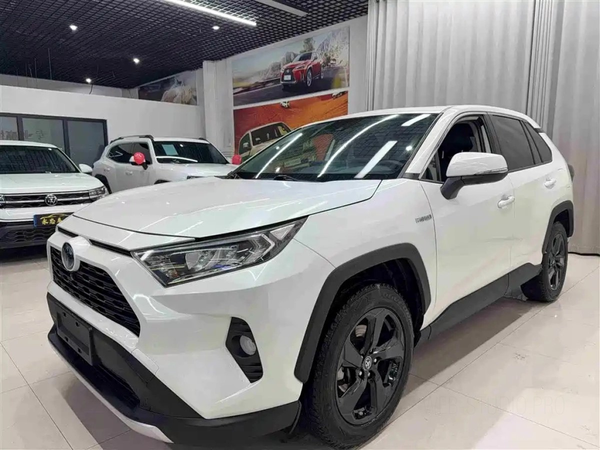 TOYOTA RAV4  2021