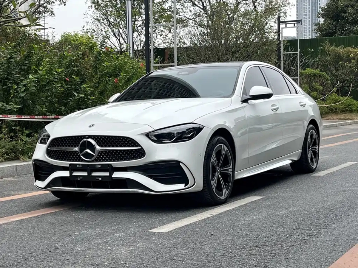 MERCEDES-BENZ C-CLASS  2025