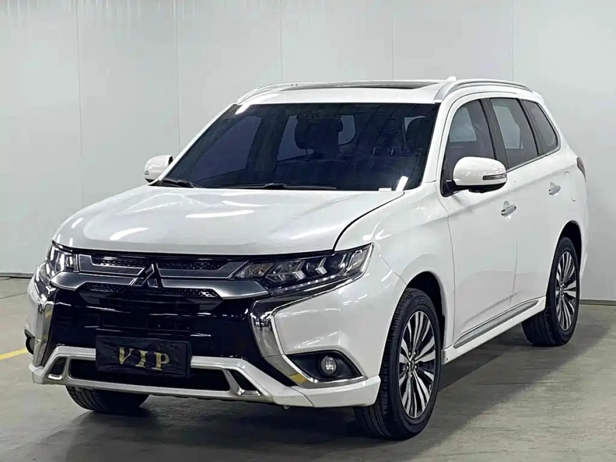 MITSUBISHI OUTLANDER  2021
