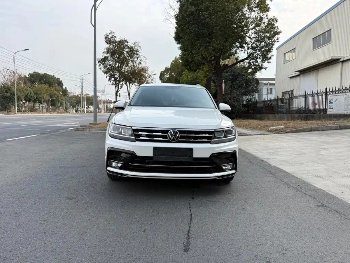 VOLKSWAGEN TIGUAN L