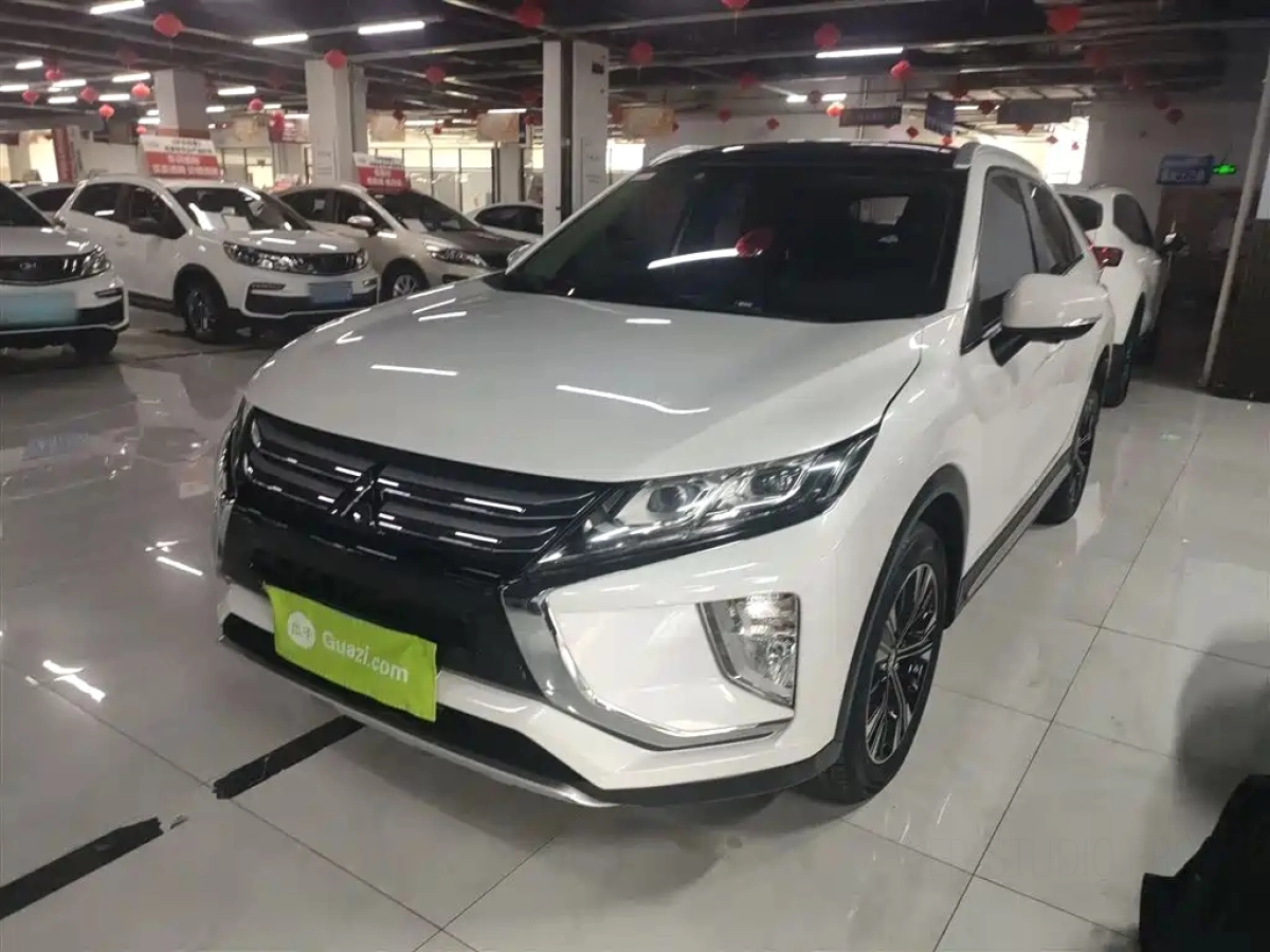 MITSUBISHI ECLIPSE CROSS  2019
