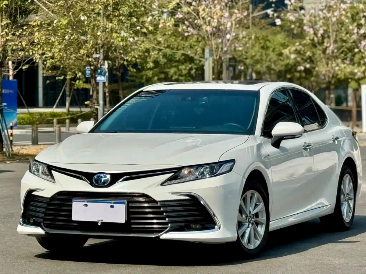 TOYOTA CAMRY  2023