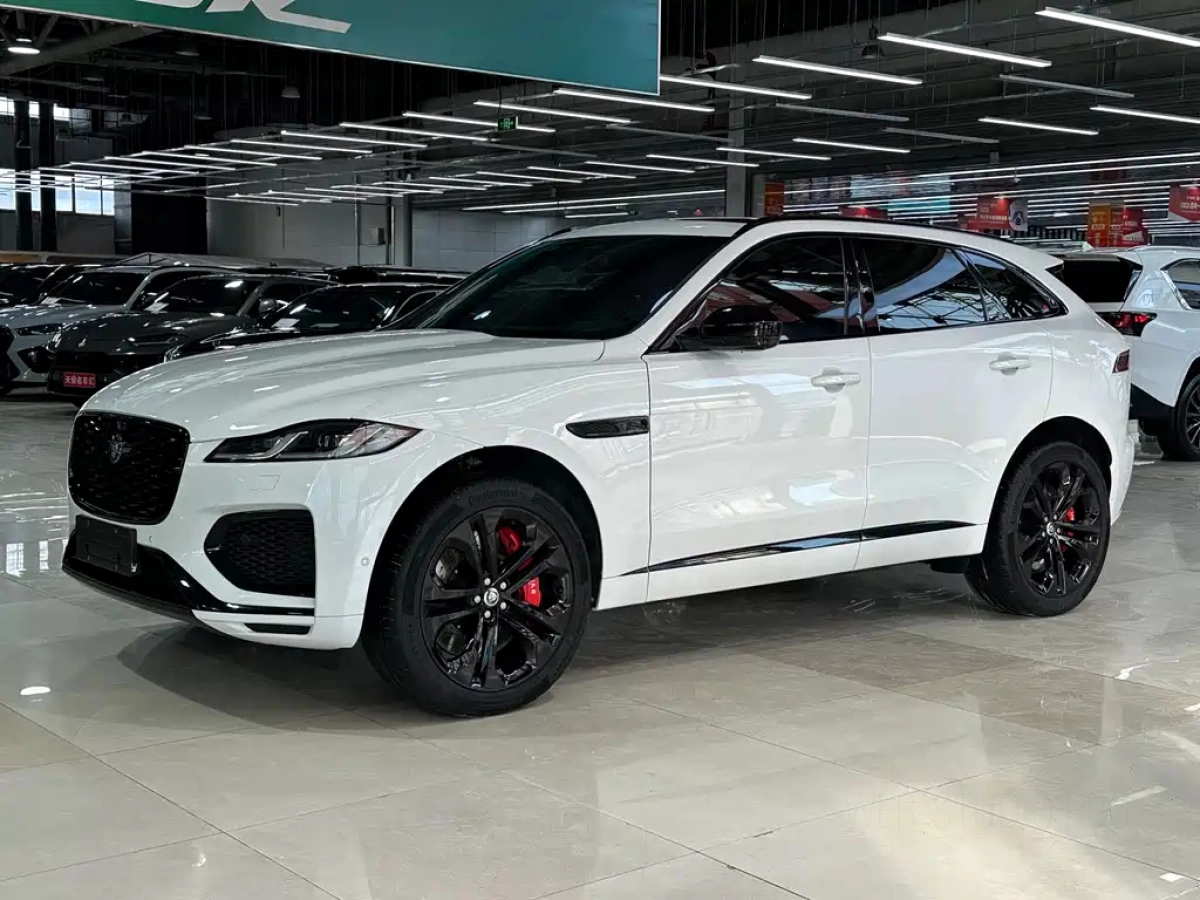 JAGUAR F-PACE  2025