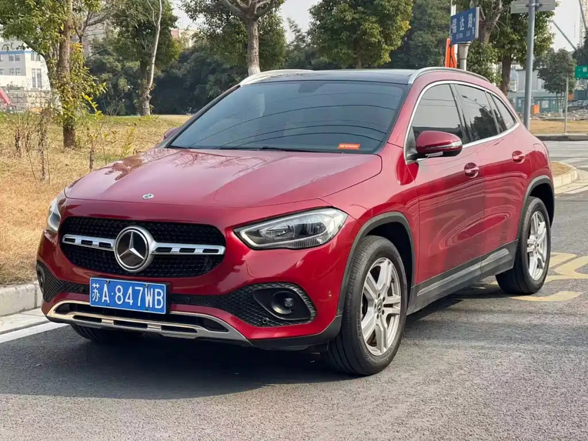 MERCEDES-BENZ GLA  2021