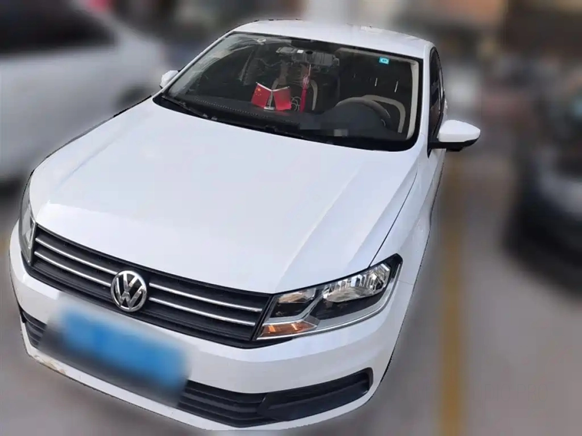 VOLKSWAGEN SANTANA  2020