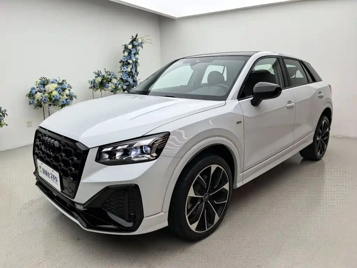 AUDI Q2L  2024