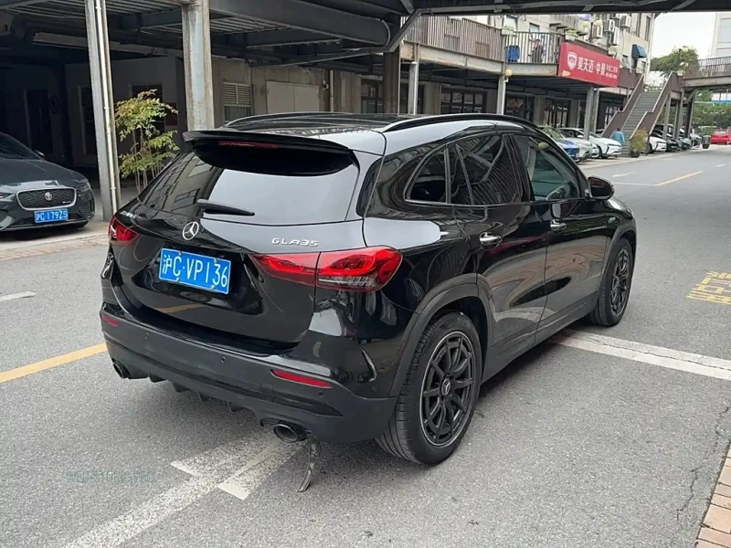 MERCEDES BENZ GLA AMG