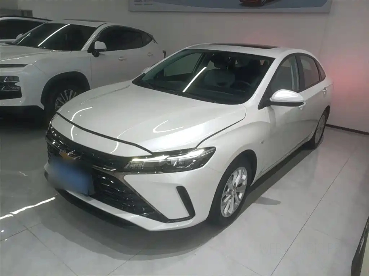 CHEVROLET CRUZE  2025