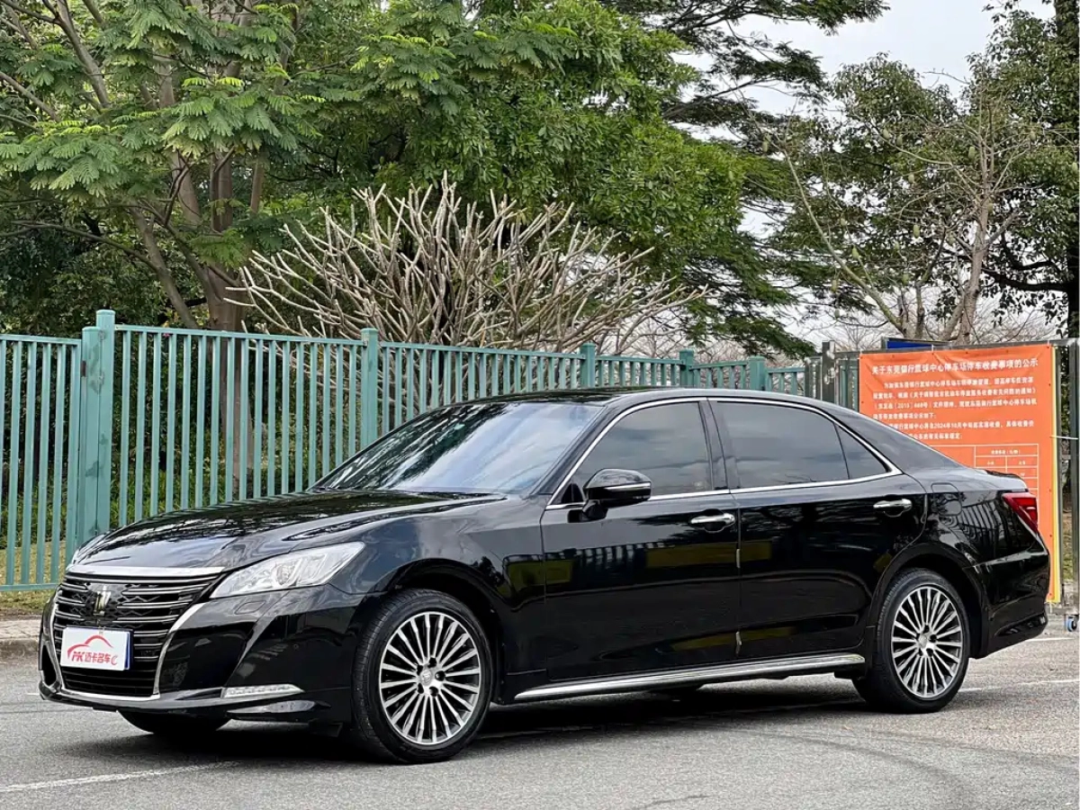 TOYOTA CROWN  2019