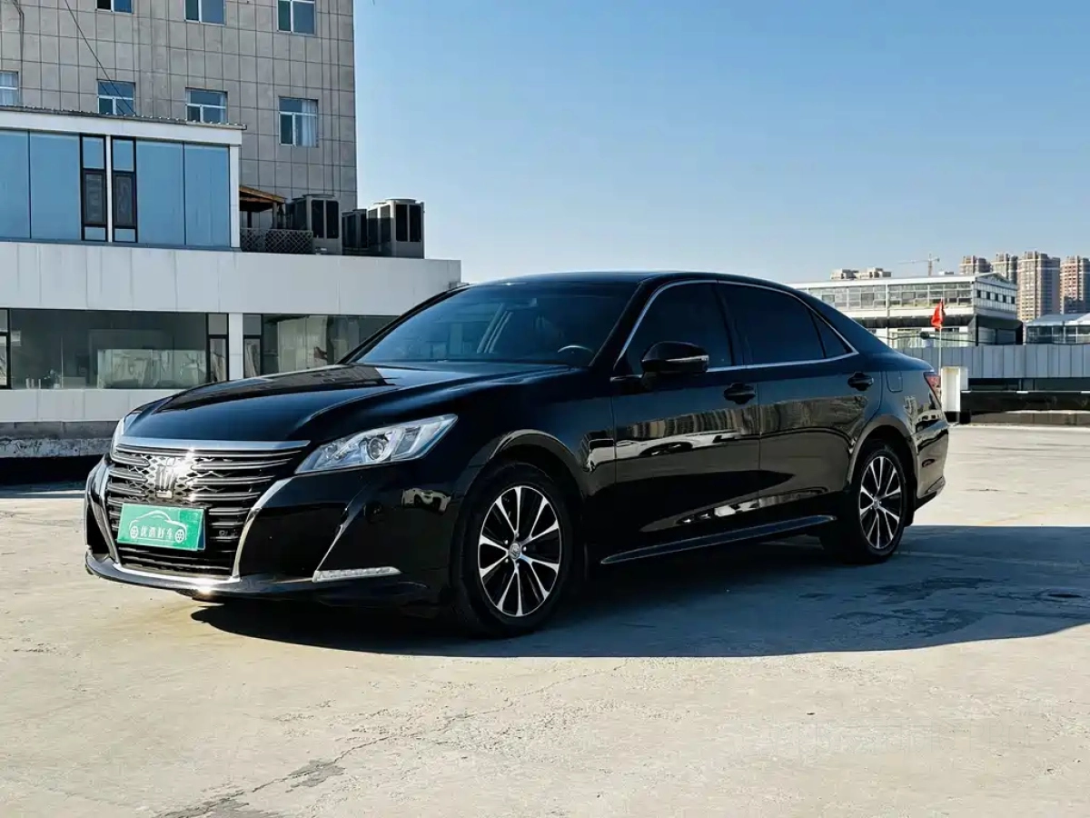 TOYOTA CROWN