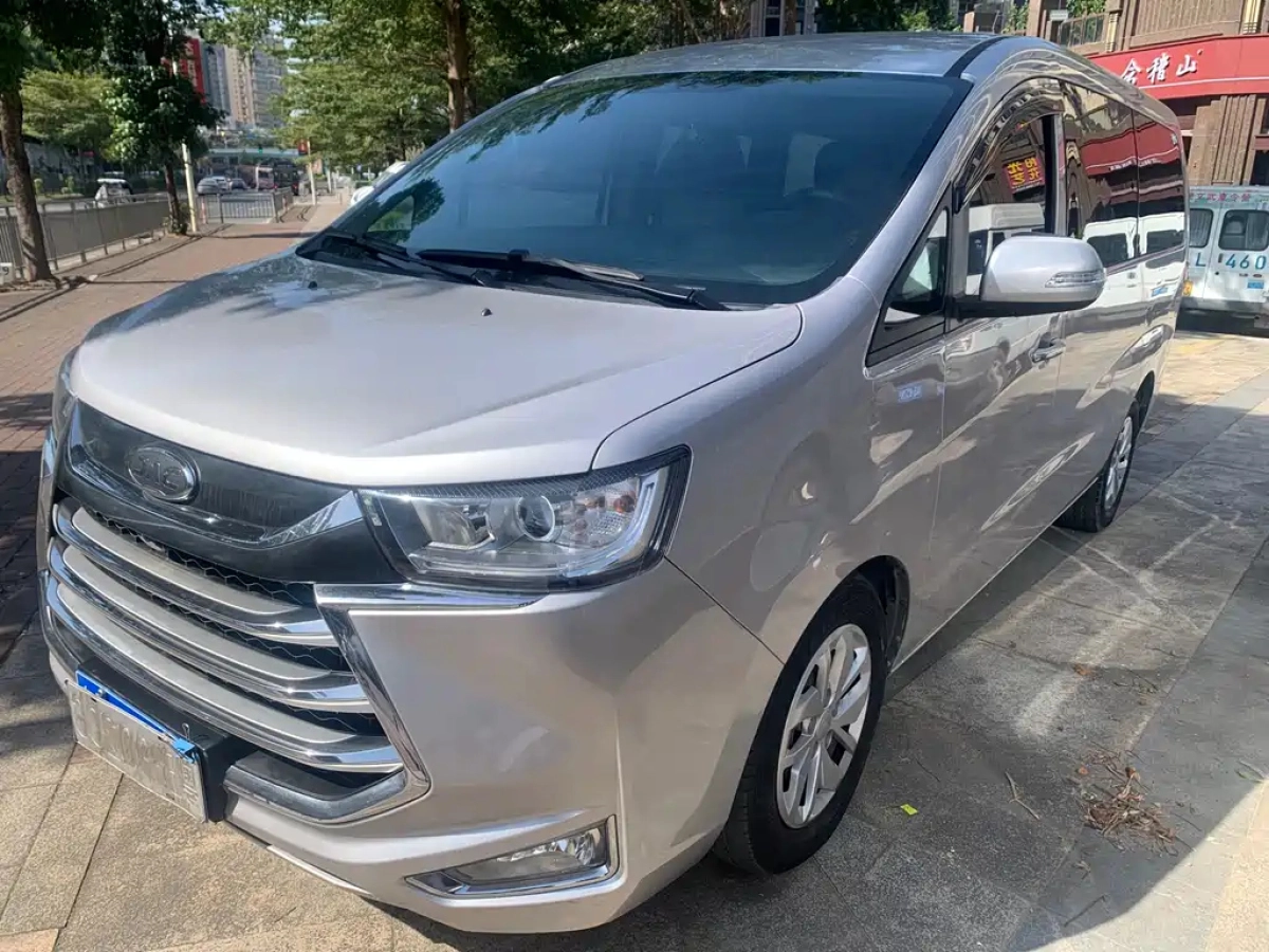 JAC REFINE REFINE M4