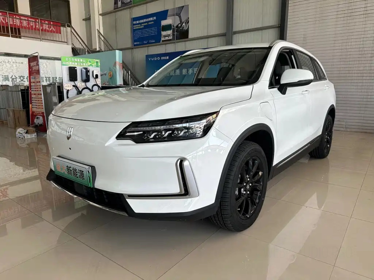 SKYWORTH AUTO EV6  2025