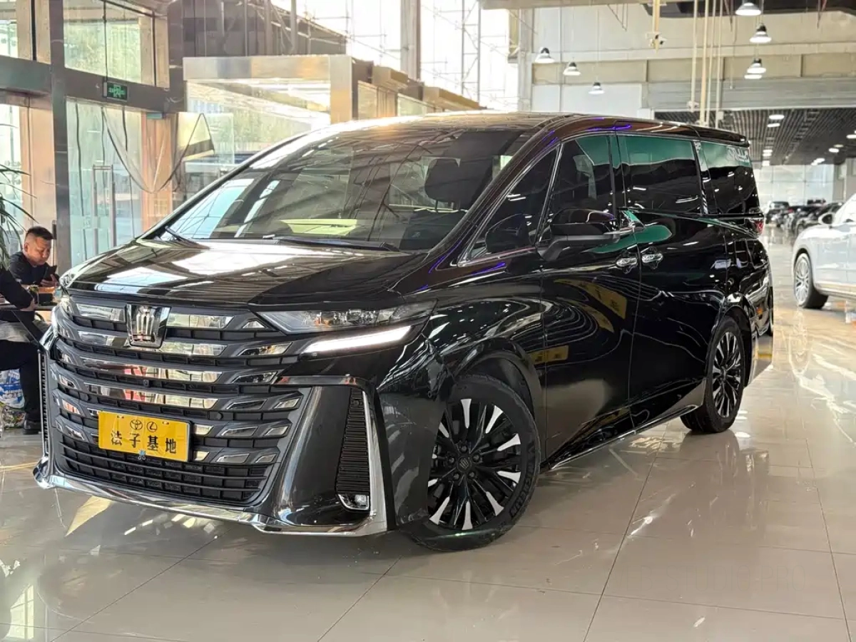TOYOTA VELLFIRE