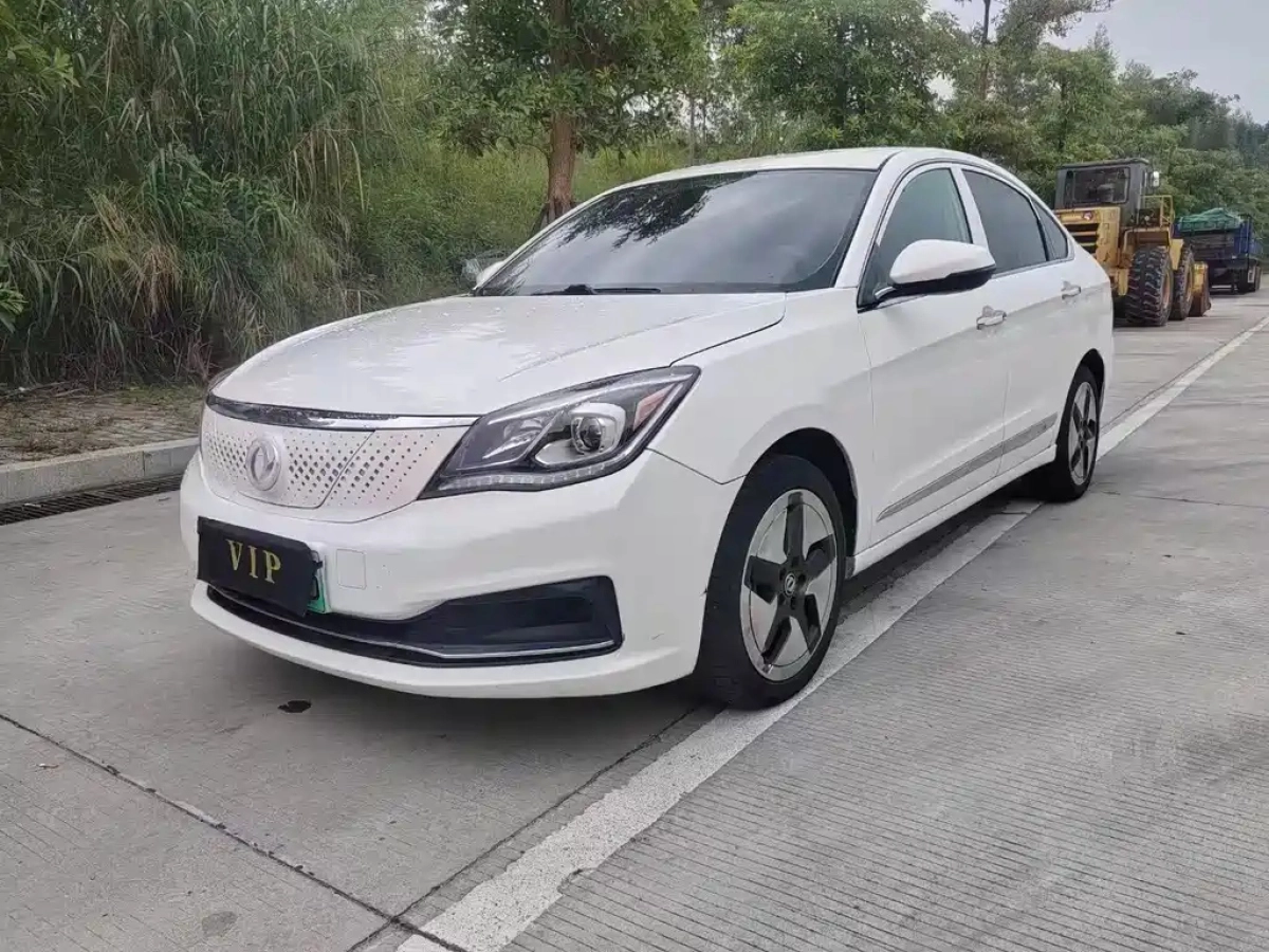 DONGFENG AEOLUS E70  2021
