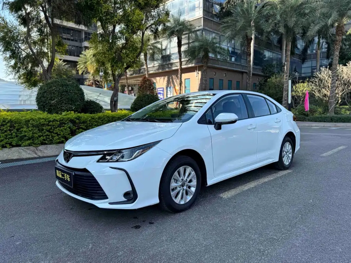 TOYOTA COROLLA  2024