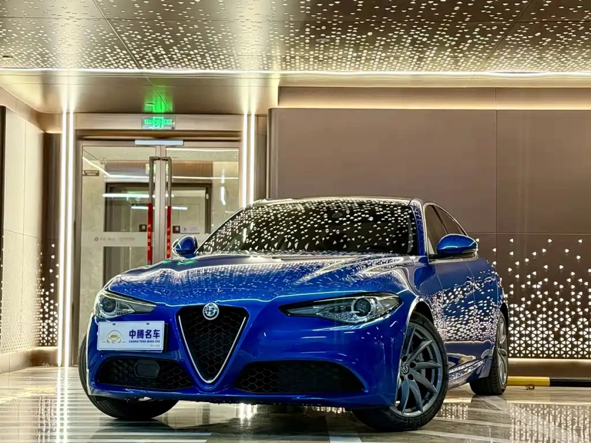 ALFAROMEO GIULIA  2019