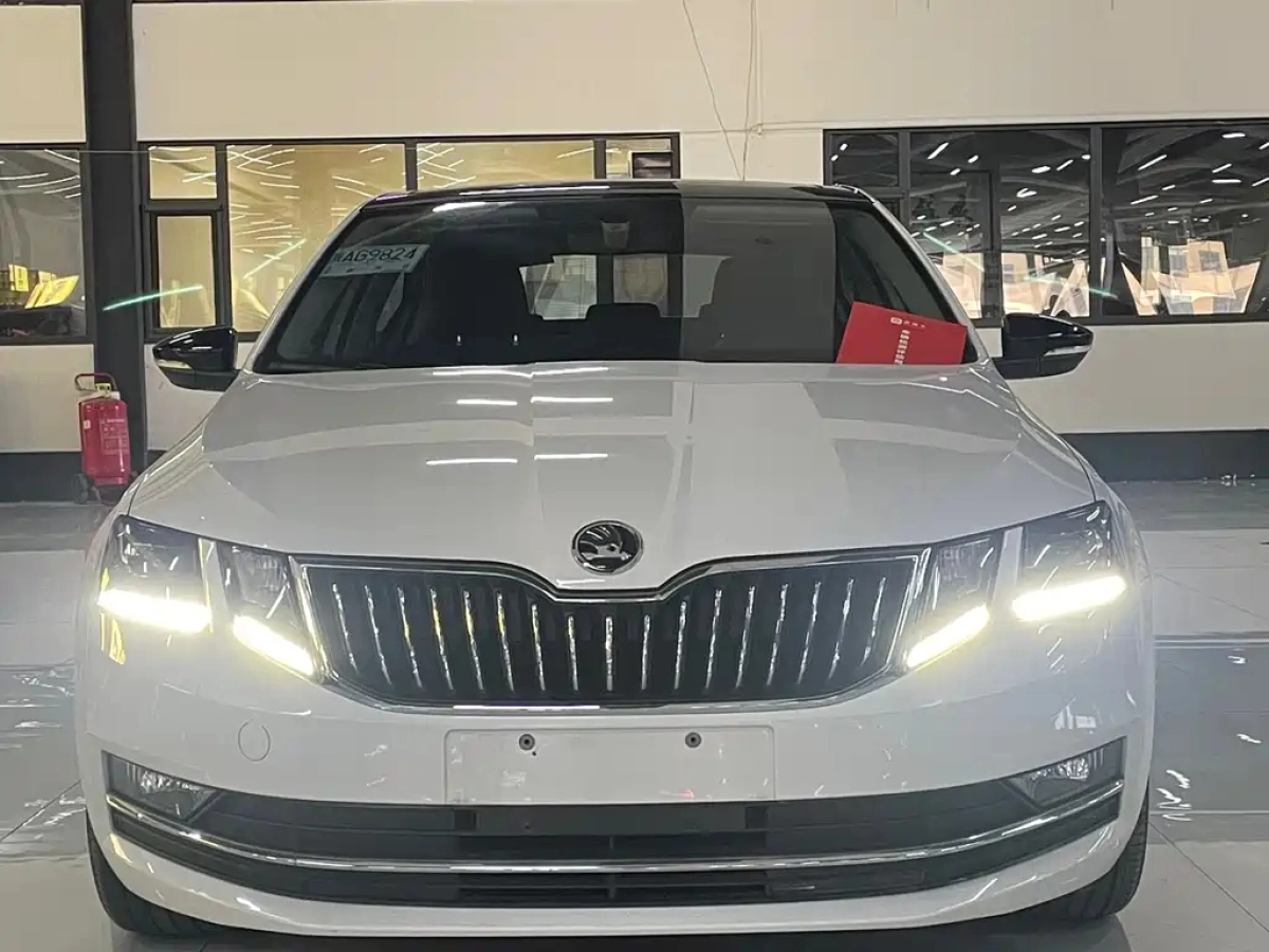 SKODA OCTAVIA