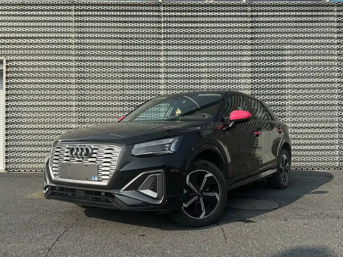 AUDI Q2L E-TRON  2022