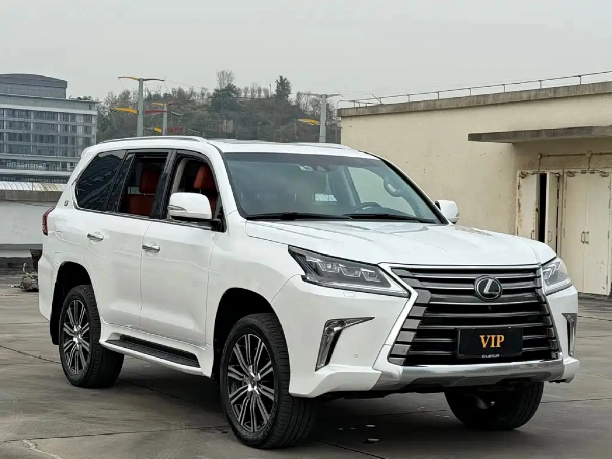 LEXUS LX