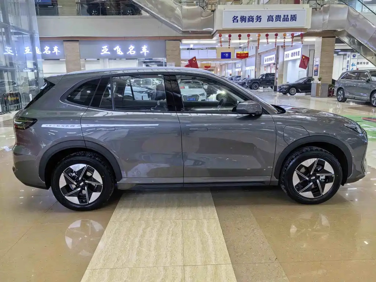 GEELY GALAXY GALAXY E5