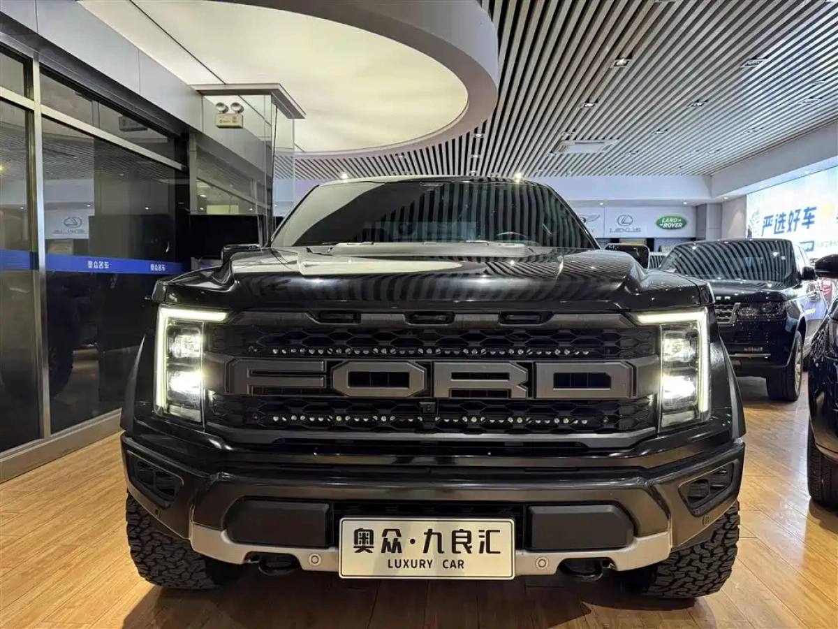 FORD F-150 RAPTOR