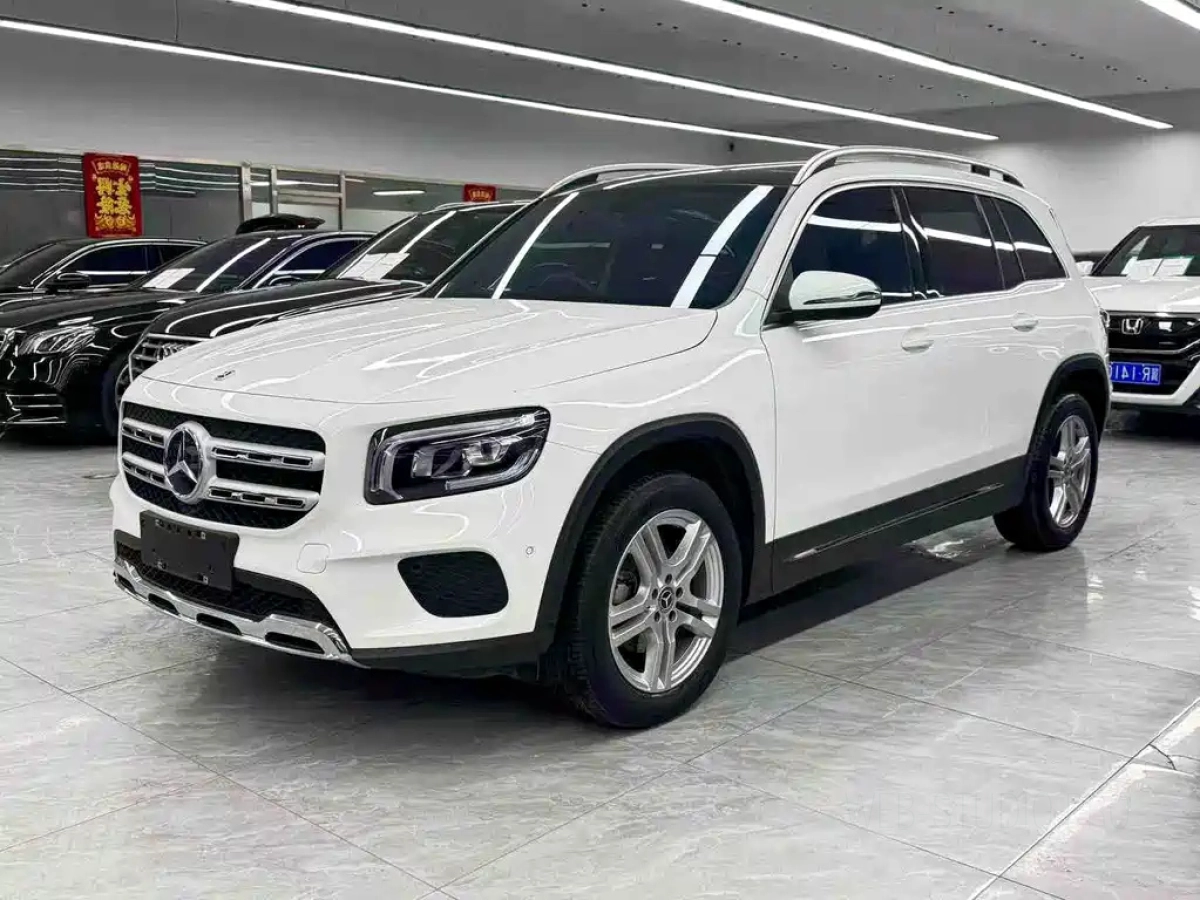 MERCEDES-BENZ GLB