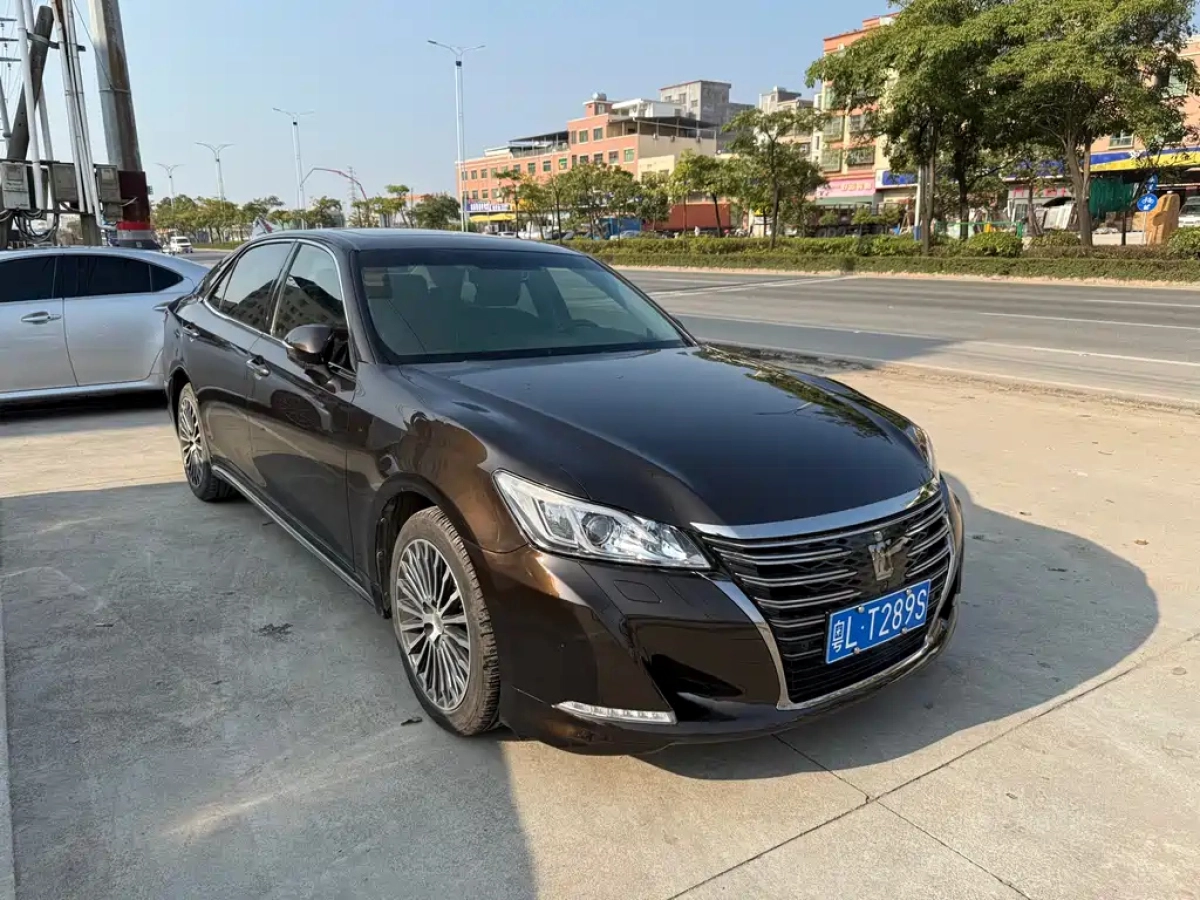 TOYOTA CROWN  2019