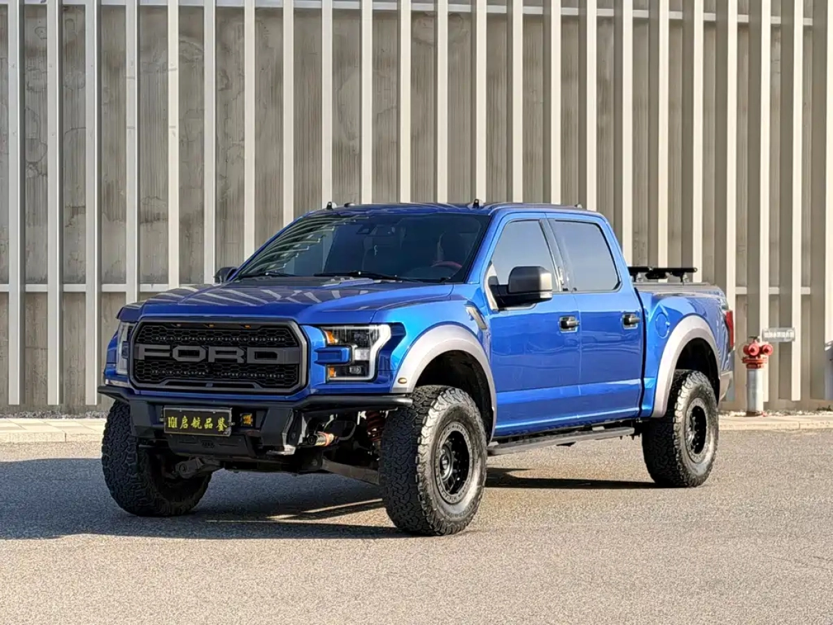 FORD F-150 RAPTOR