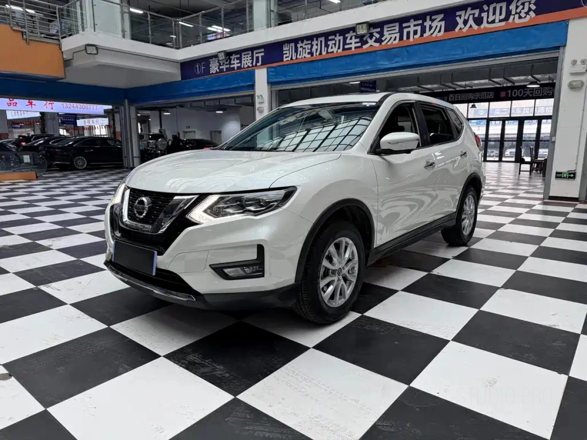NISSAN X-TRAIL