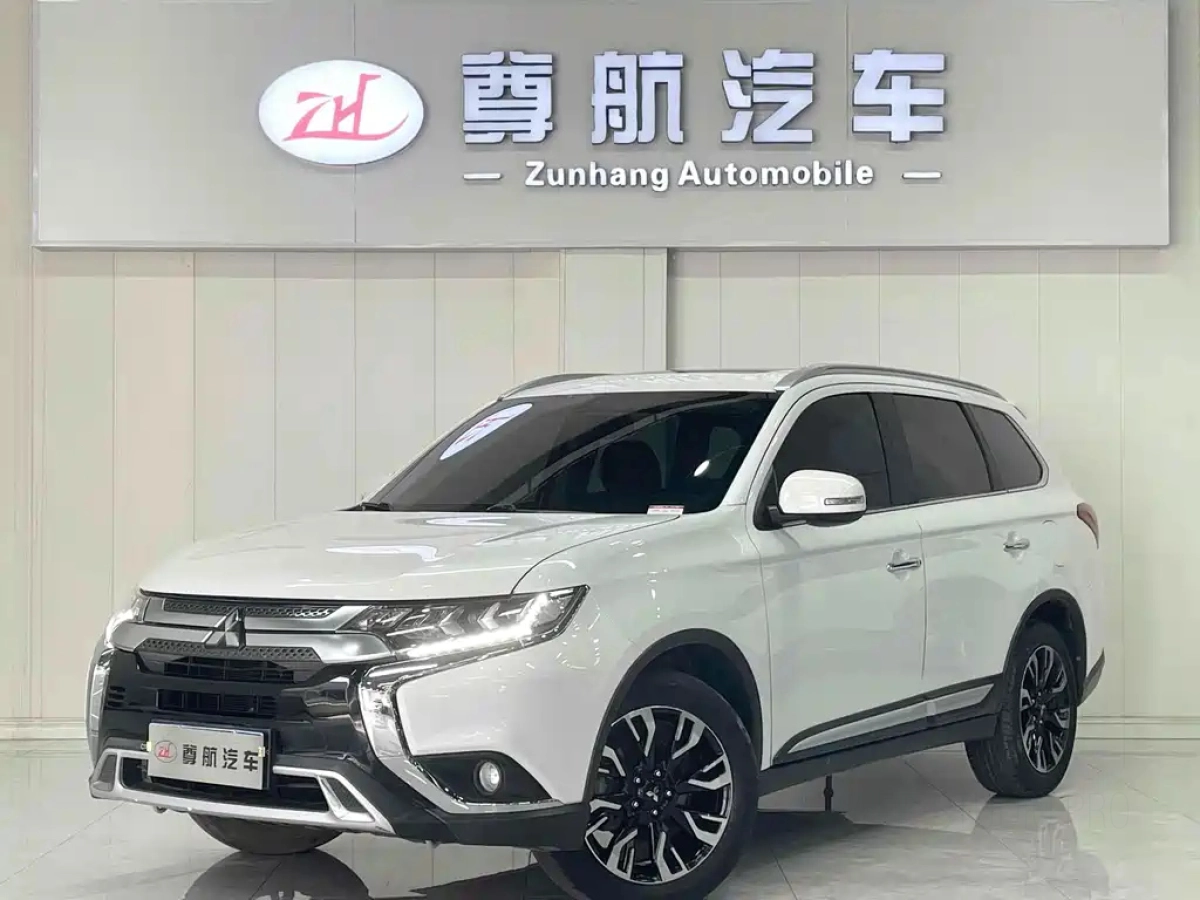 MITSUBISHI OUTLANDER  2021