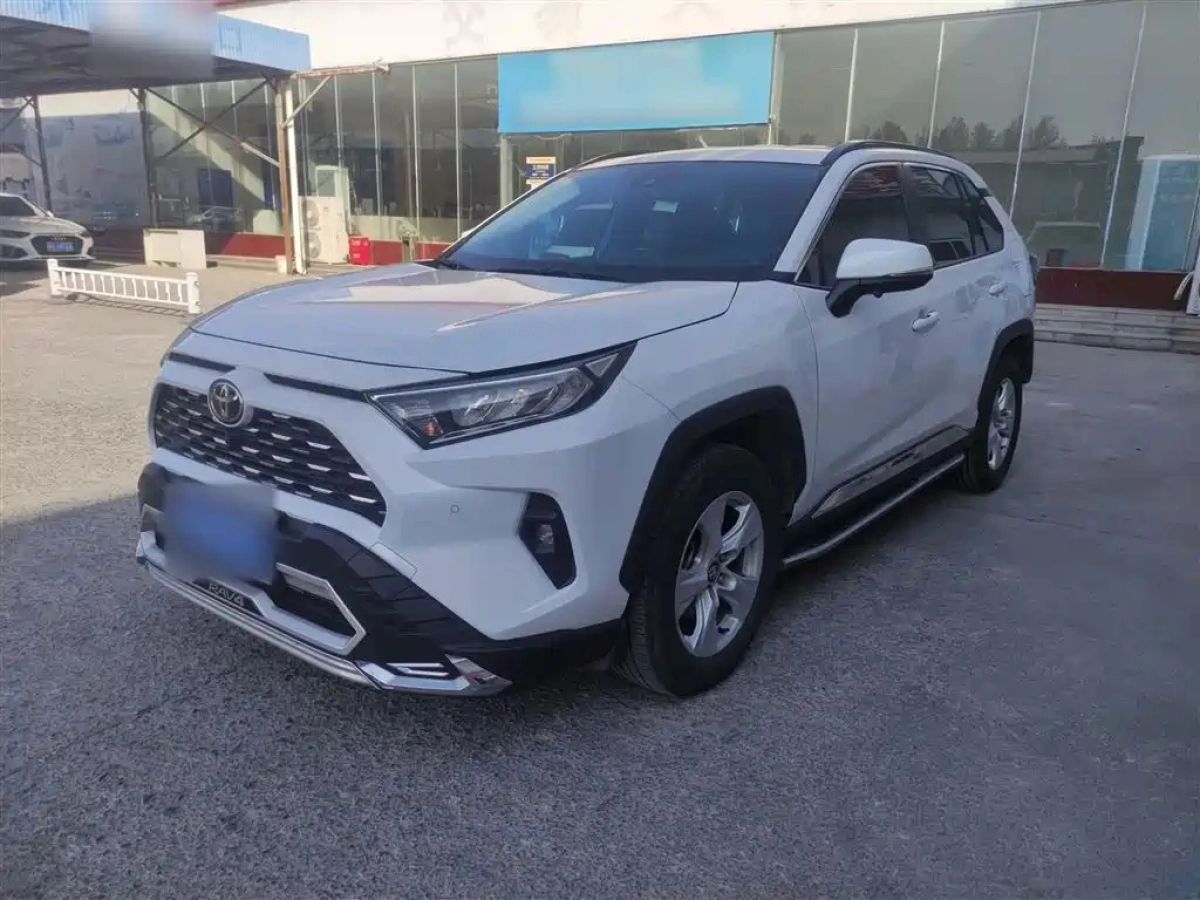 TOYOTA RAV4