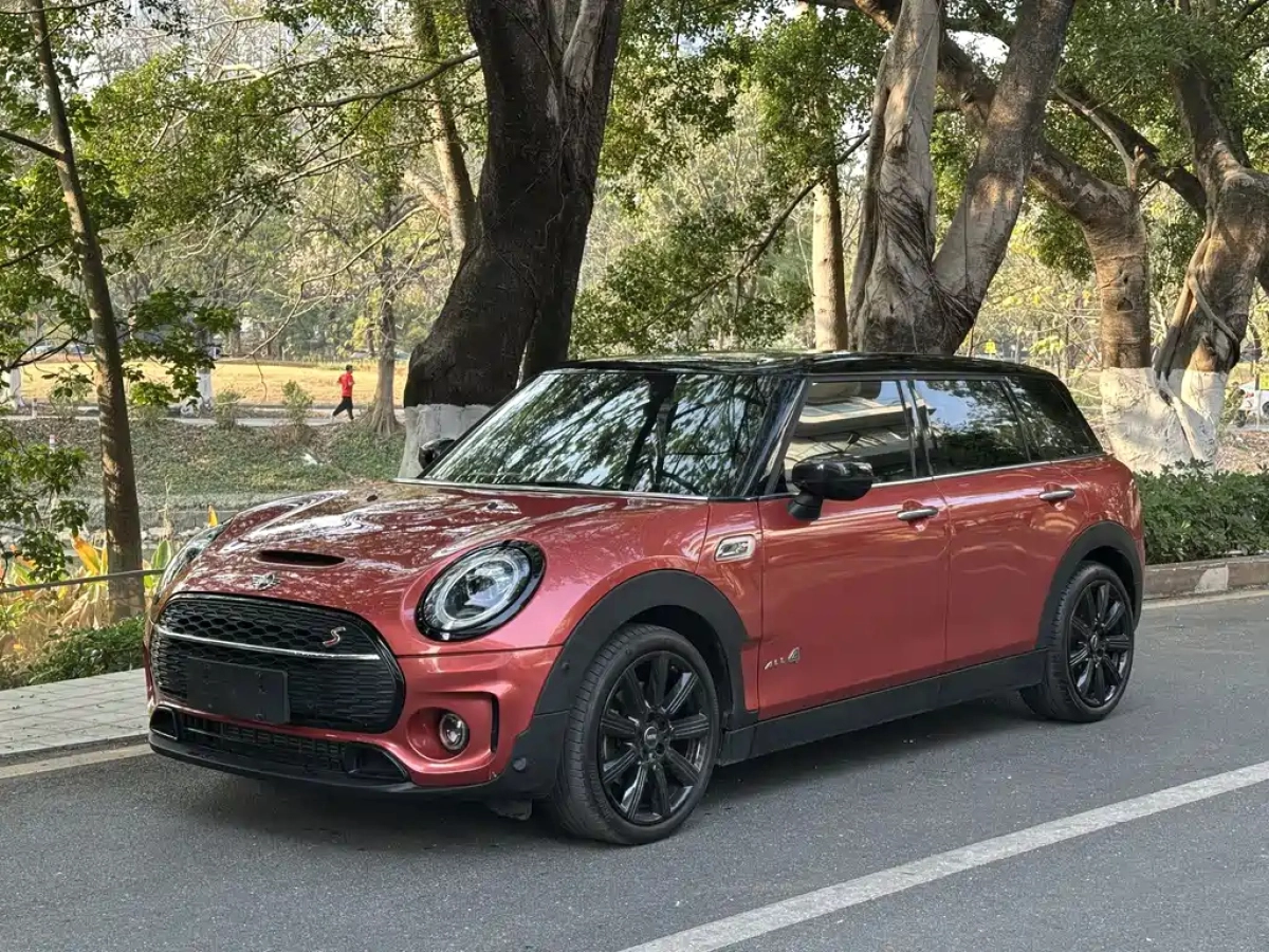 MINI CLUBMAN