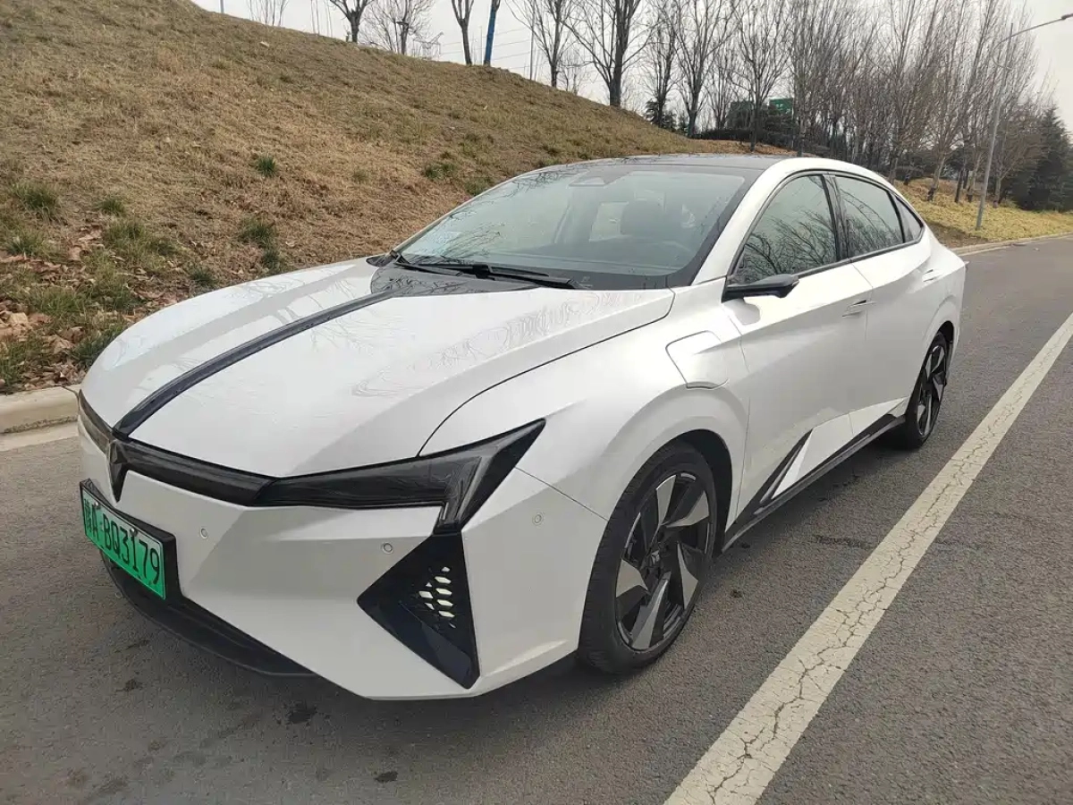 LINGXI L  2024
