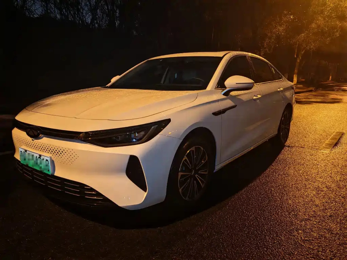 CHERY FULWIN A8  2025