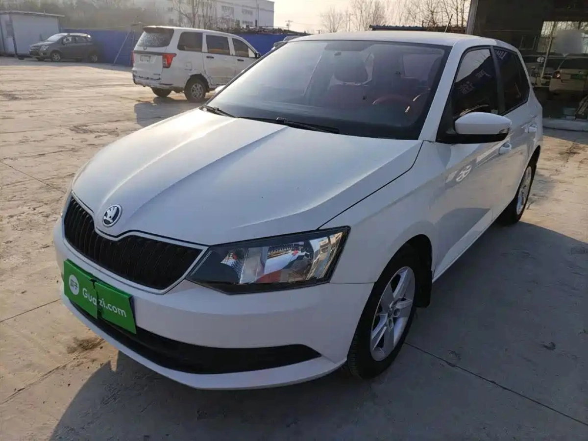 SKODA FABIA  2019