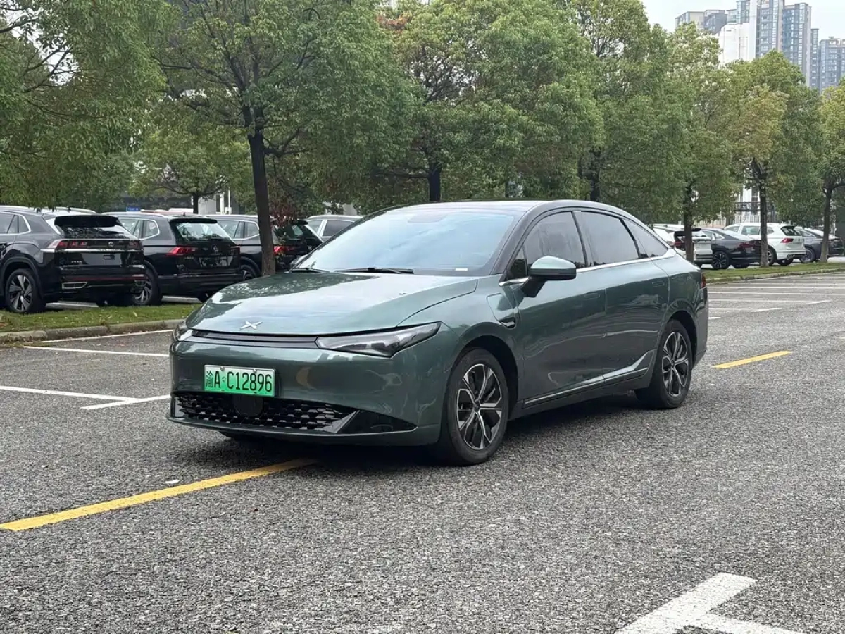 XPENG P5  2024