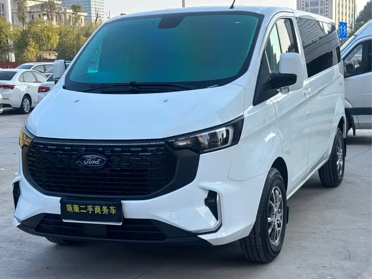 FORD TRANSIT  2025