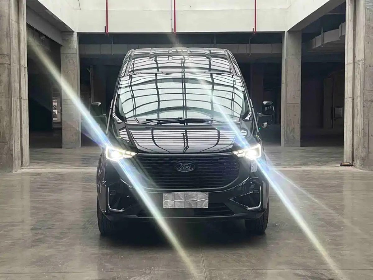 FORD TRANSIT  2023