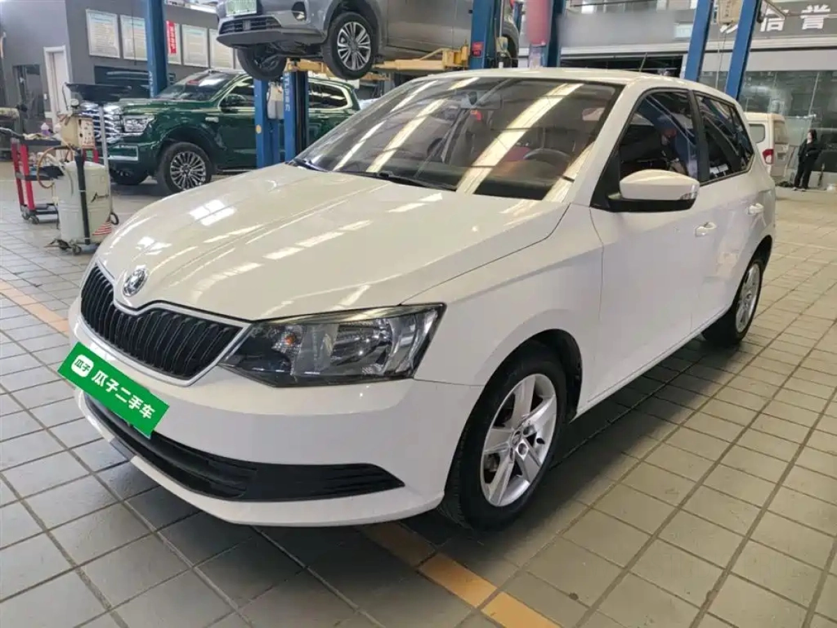 SKODA FABIA  2019